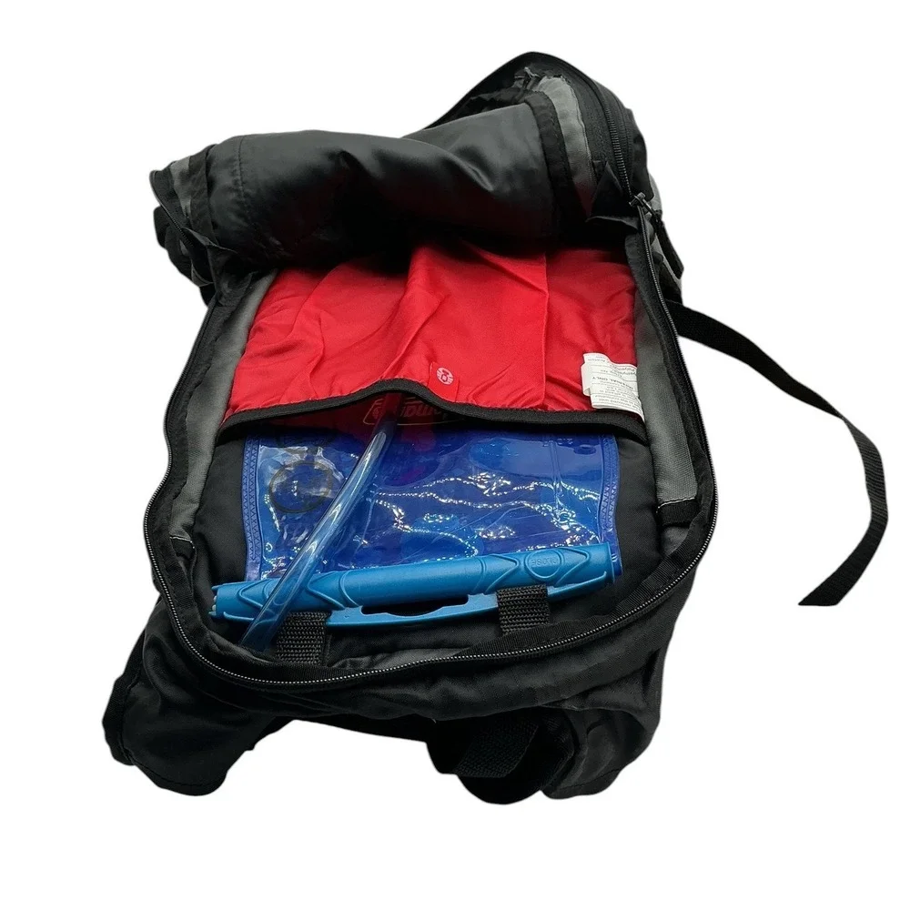 Coleman MAX Hydration Backpack 2L Water Reservoir Black Grey Hiking Pack 854 CI